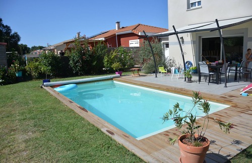Ambares-et-Lagrave Casa | Encantadora casa con piscina cerca de Burdeos