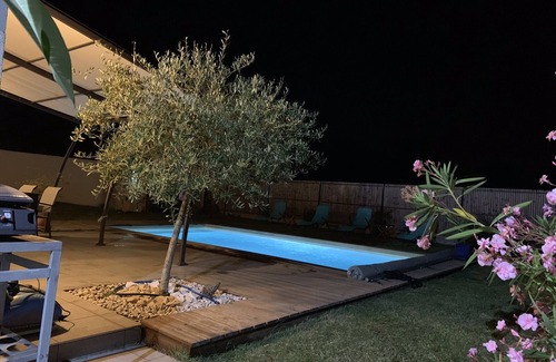 Ambares-et-Lagrave Casa | Encantadora casa con piscina cerca de Burdeos