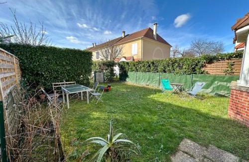 Houilles Casa | Charming House 15 minutes from Paris