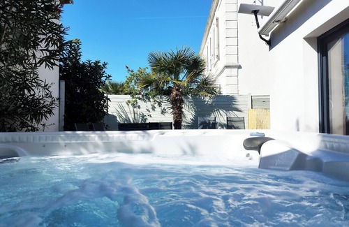 Angoulins Casa | Bonita casa con encanto 3 * jacuzzi privado centro de playa, pueblo, tiendas