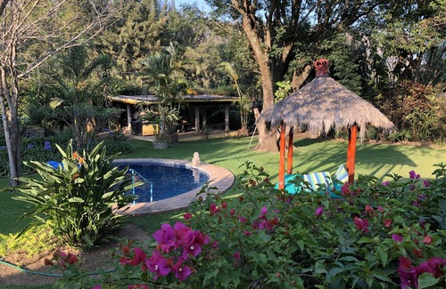 Santo Domingo Casa | Casa y jardín encantador y vistas a las montañas en un valle mágico