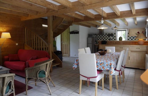 Le Palais Casa | Hermosa casa cerca del puerto y la playa, decoración cuidada, WiFi, jardín, 3 estrellas, no mascotas