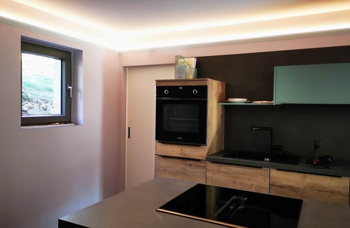 Mobisburg-Rhoda Casa | Charming house close to the city & yet in the countryside, with large terrace, garden, carport