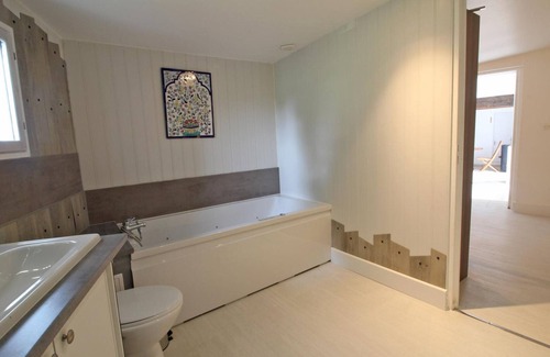 Radon Cabaña | ¡Casa acogedora con jardín, cerca de senderos y Alençon, ideal para familias!