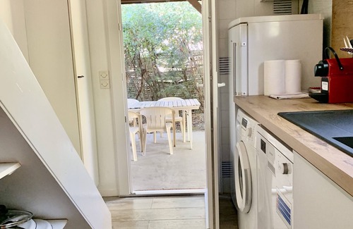 Piraillan Casa | Charming house on a large garden, close to the Piraillan market.
