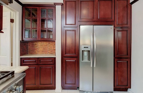 West Los Angeles Casa | Charming House Ideally Located in West Los Angeles.