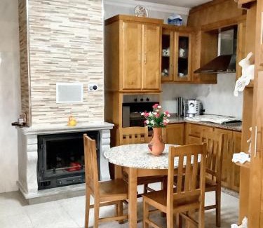 Aguiar da Beira Casa | Charming House in Cortiçada with Balcony and Mountain View
