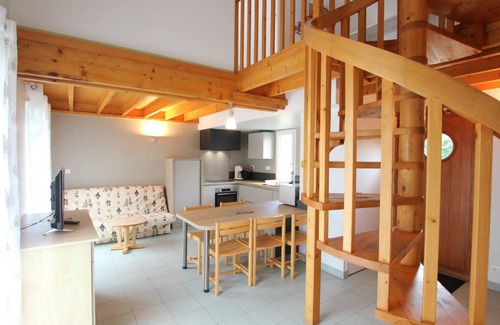 Biville Cabaña | Casa familiar con terraza, Wi-Fi y cerca del GR 223 en La Hague