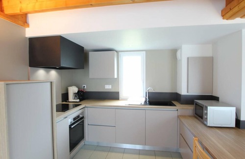 Biville Cabaña | Casa familiar con terraza, Wi-Fi y cerca del GR 223 en La Hague
