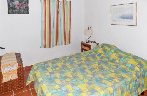 Burinhosa Casa | Charming House in Pataias with Shared Pool