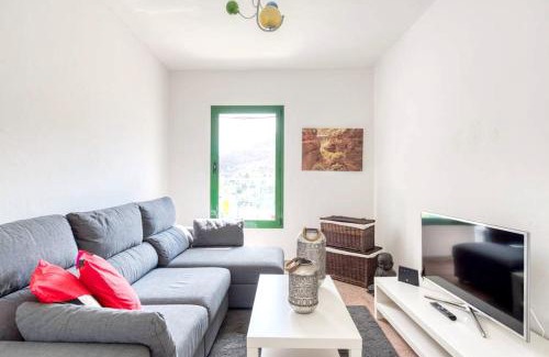 Temisas Casa | Charming House in Temisas with Parking and Air Conditioning