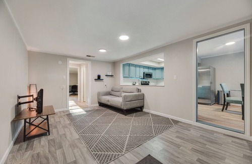Denton Casa | Charming house in welcoming Denton with. EV charger