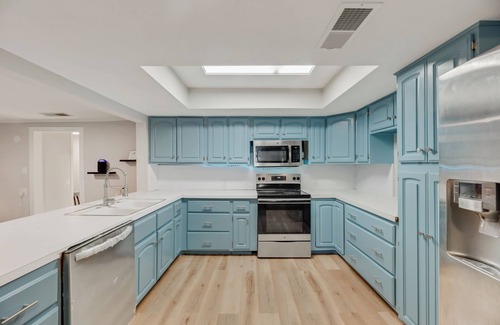 Denton Casa | Charming house in welcoming Denton with. EV charger