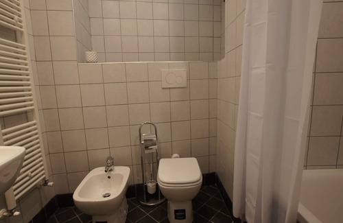 Diano San Pietro Villa | 4 dormitorios, 2 baños, 2 terrazas con vistas al mar, piscina, jardín con aparcamiento privado barbacoa