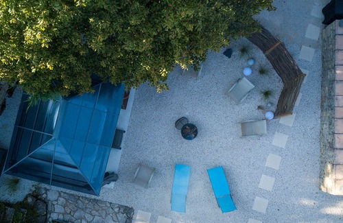 Ginouillac Casa | Charming house on property with swimming pool and jacuzzi