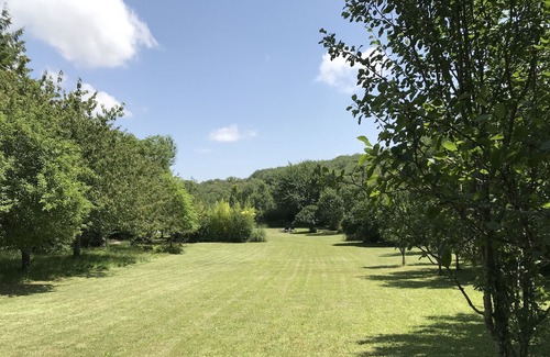 Ginouillac Casa | Charming house on property with swimming pool and jacuzzi