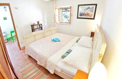 Cove Basina (Jelsa) Casa | Charming House Selca + BBQ