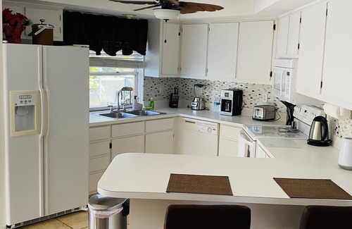 Joel Casa | CHARMING HOUSE