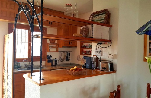 Bell Horizo Casa | Encantadora casa bien mantenida con jardín para 4 personas.