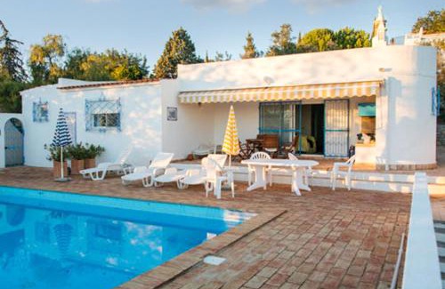 Quinta das Raposeiras Casa | Charming House with Pool in Faro