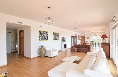 Montauro Casa | Alojamiento de 3 habitaciones en Stalettì