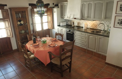 Gaucín Casa | Casa con personalidad con impresionantes vistas y wifi gratis cerca de todas las comodidades
