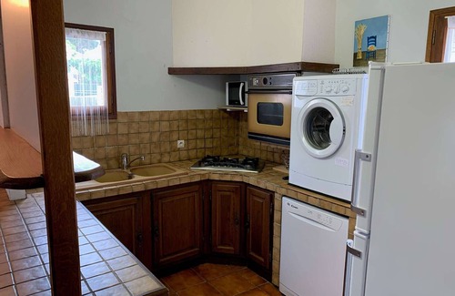 Vendres Casa | Casa con Terraza y Jardín para 6 en Vendres, Cerca de la Playa