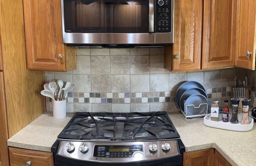 Bakersfield Casa | Charming house with Pool, AC, Heater and WiFi in beautiful Bakersfield