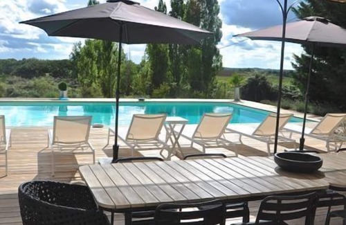 Caylus Casa | Encantadora casa con piscina climatizada muy grande en Caylus