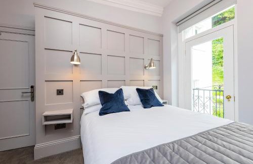 Sutton Cross Apartamento | Charming Howth Marina Retreat