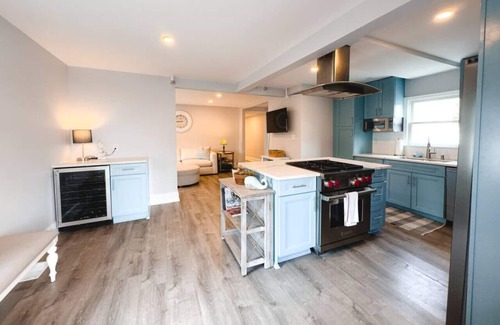 Hyannis Condominio | Charming Hyannis 3 Bed 2 Bath