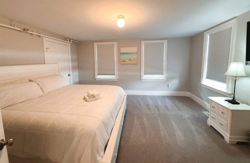 Hyannis Condominio | Charming Hyannis 3 Bed 2 Bath