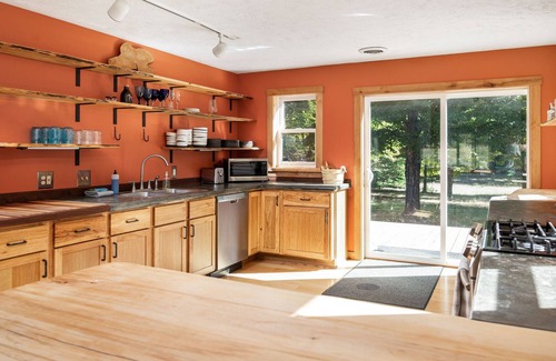 Maple City Cabina | 🍄 Charming Hygge 2BDR Cabin in Leelanau County ➠ 4889