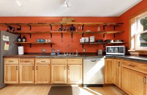 Maple City Cabina | 🍄 Charming Hygge 2BDR Cabin in Leelanau County ➠ 4889