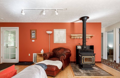 Maple City Cabina | 🍄 Charming Hygge 2BDR Cabin in Leelanau County ➠ 4889