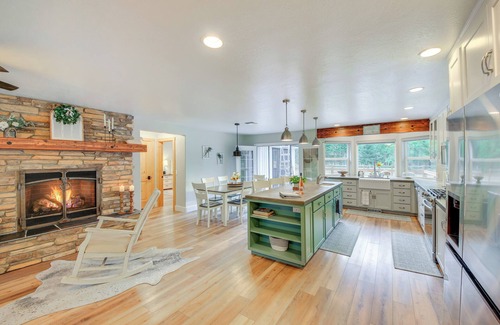 Sagle Casa | Charming Idaho Home w/ Hot Tub, Near Beaches!