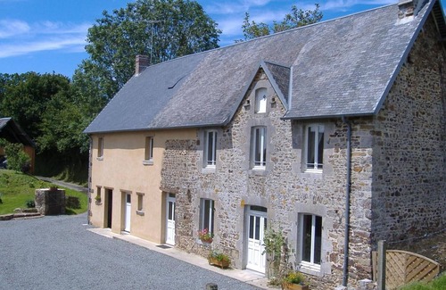 St-Denis-le-Vetu Cabaña | Casa rural con encanto, chimenea, jardín y WiFi en plena campiña normanda