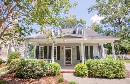 Mount Pleasant Casa | Encantadora cabaña amigable para los niños. A minutos de la playa, del centro, Boone Hall y Laurel Hill County Park.