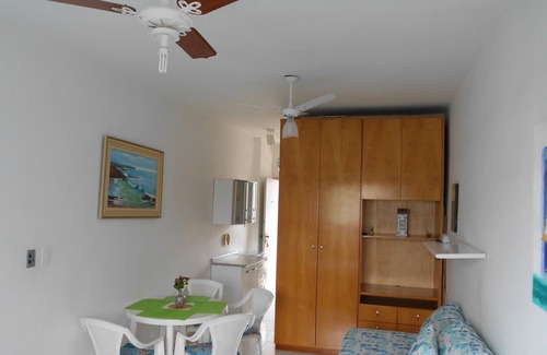 Pitangueiras Apartamento | Kitnet encantador ideal para pareja a 100 metros de la playa en Pitangueiras