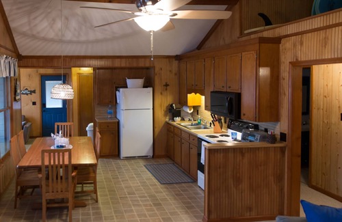 Ridgeway Cabaña | Charming Lakefront Cottage, with wrap-around deck, 270-degree views