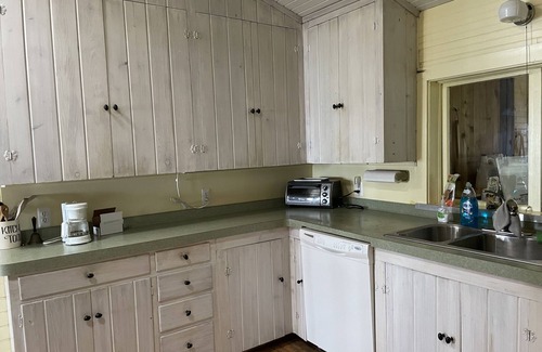 Alden Cabaña | Charming Lakefront Cottage on Torch Lake - walking distance to Alden