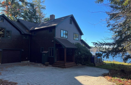 Center Tuftonboro Casa | Charming Lakefront Retreat on Chase Point