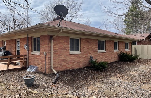 Crandon Cabaña | Charming Lakefront Retreat in Crandon w/ Private Dock
