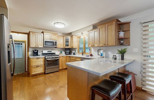 Arbor Vitae Casa | Charming Lakefront home w/ dock, gas grill, fire pit, on ATV/Snowmobile trail