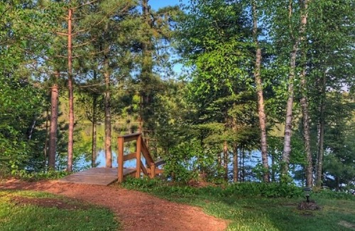 Presque Isle Cabina | Hermosa casa de vacaciones en el Northwoods. Abierto todo el año!