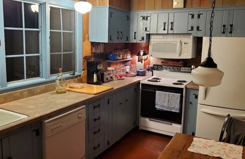 Morgan Cabaña | Charming Lakeside Retreat on Crystal-Clear Seymour Lake - Morgan, Vermont