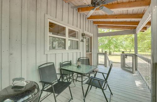 Lawley Casa | Charming Lawley Cottage Deck, Fire Pit and Yard!