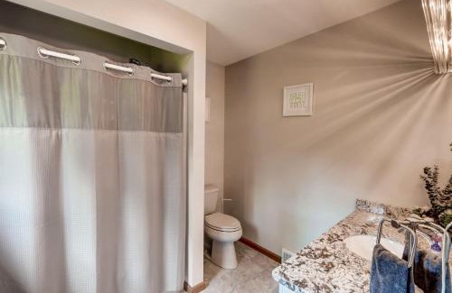 Lewiston Apartamento | Charming Lewiston Apt 10 Miles to Niagara Falls!