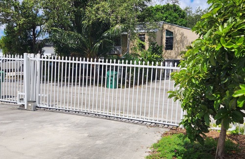 West Little River Casa | Charming Little River Duplex 1BR/1BA with Patio & Parking 15min to Beach