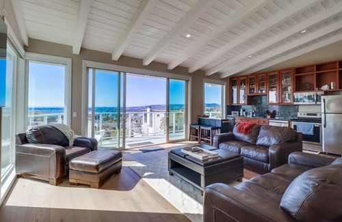Bay Park Casa | Charming loft with BBQ/OCEAN VIEW. in sunny San Diego.